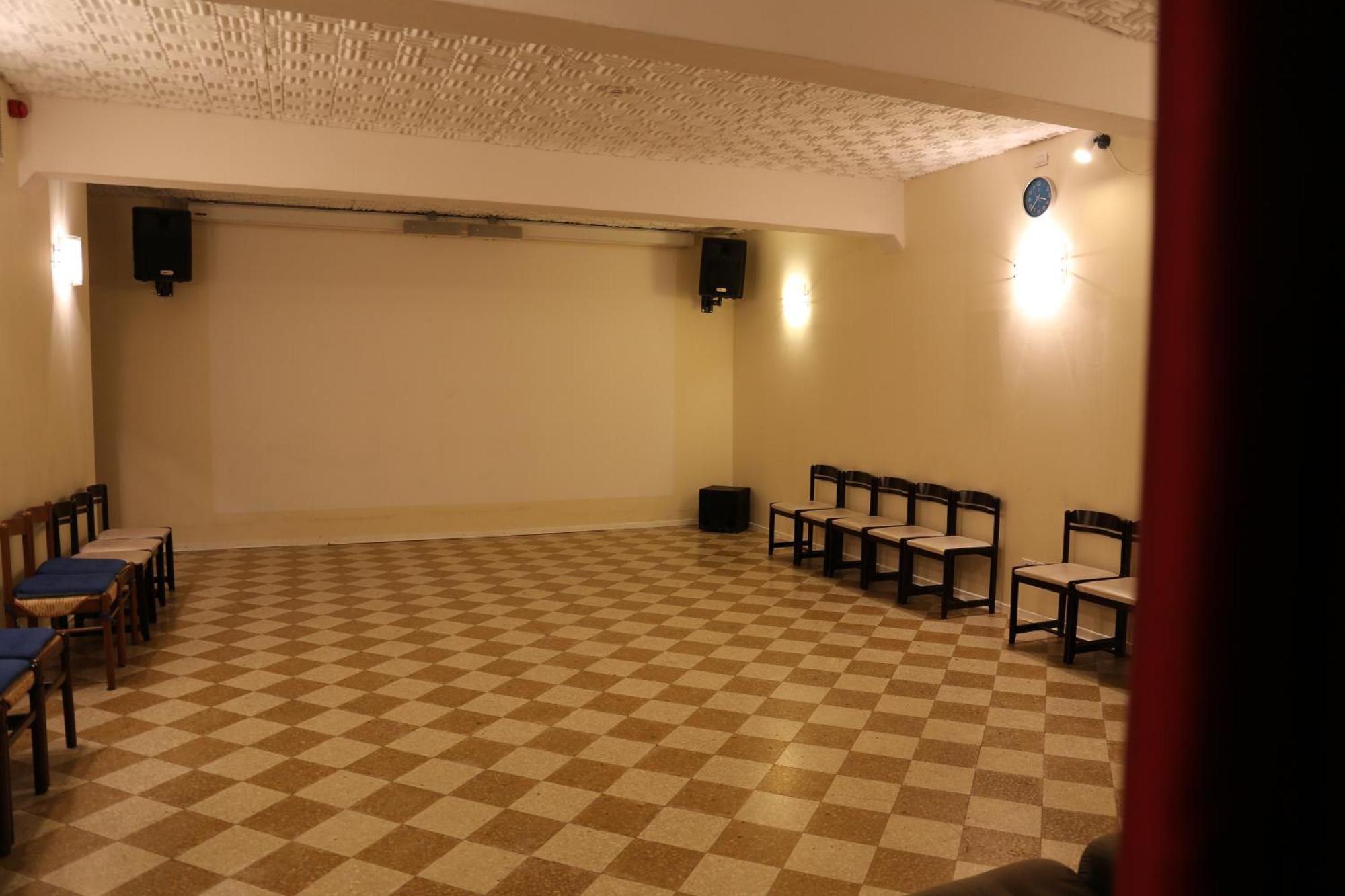 Ostello Della Gioventu Benacus Riva del Garda Buitenkant foto